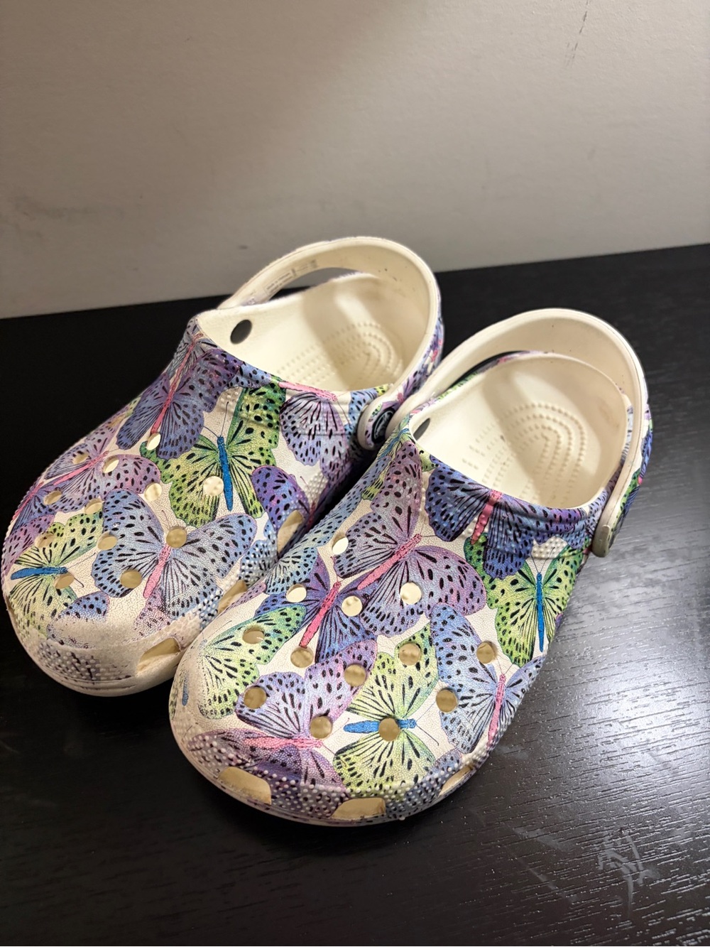 Crocs Kids Classic Clog - Multicolor Butterfly Print